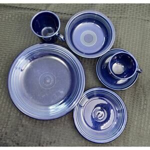 Fiestaware Cobalt Blue Five-Piece Dining Set Plus Coffee Mug